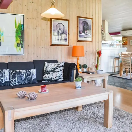 Cozy Home In Henne With Sauna Casa de Férias *