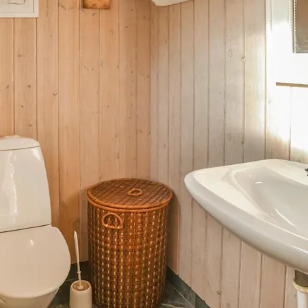 Cozy Home In Henne With Sauna Casa de Férias Henne Strand