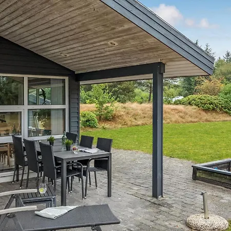 Cozy Home In Henne With Sauna Casa de Férias *