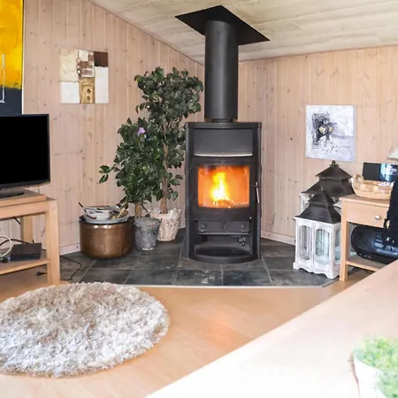 Cozy Home In Henne With Sauna Casa de Férias